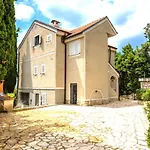 Sea House Lea * Novi Vinodolski