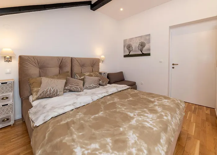 Sea House Lea Апартаменты *