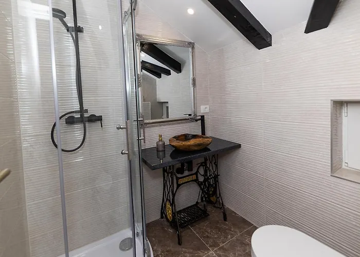 Sea House Lea Апартаменты *