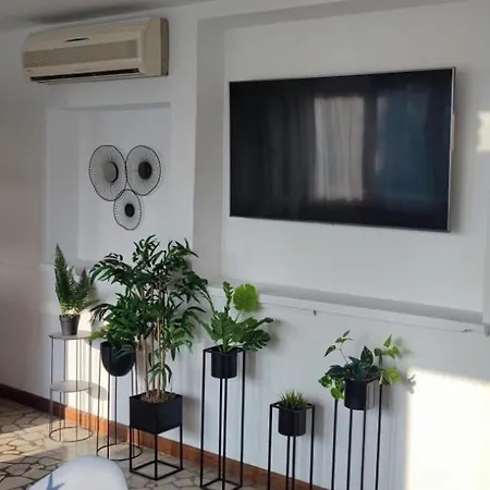 Sea House Lea Apartment *