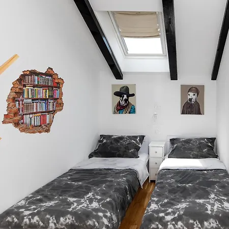 Sea House Lea Apartment *