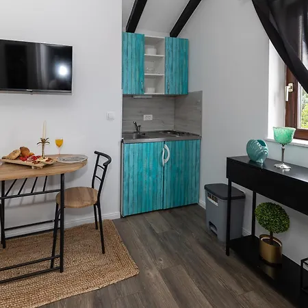 Sea House Lea Apartment *