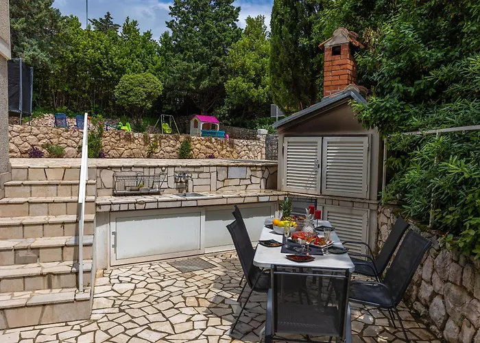Sea House Lea نوفي فينودولسكي