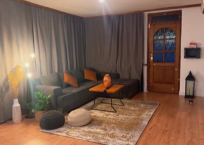 Sea House Lea نوفي فينودولسكي